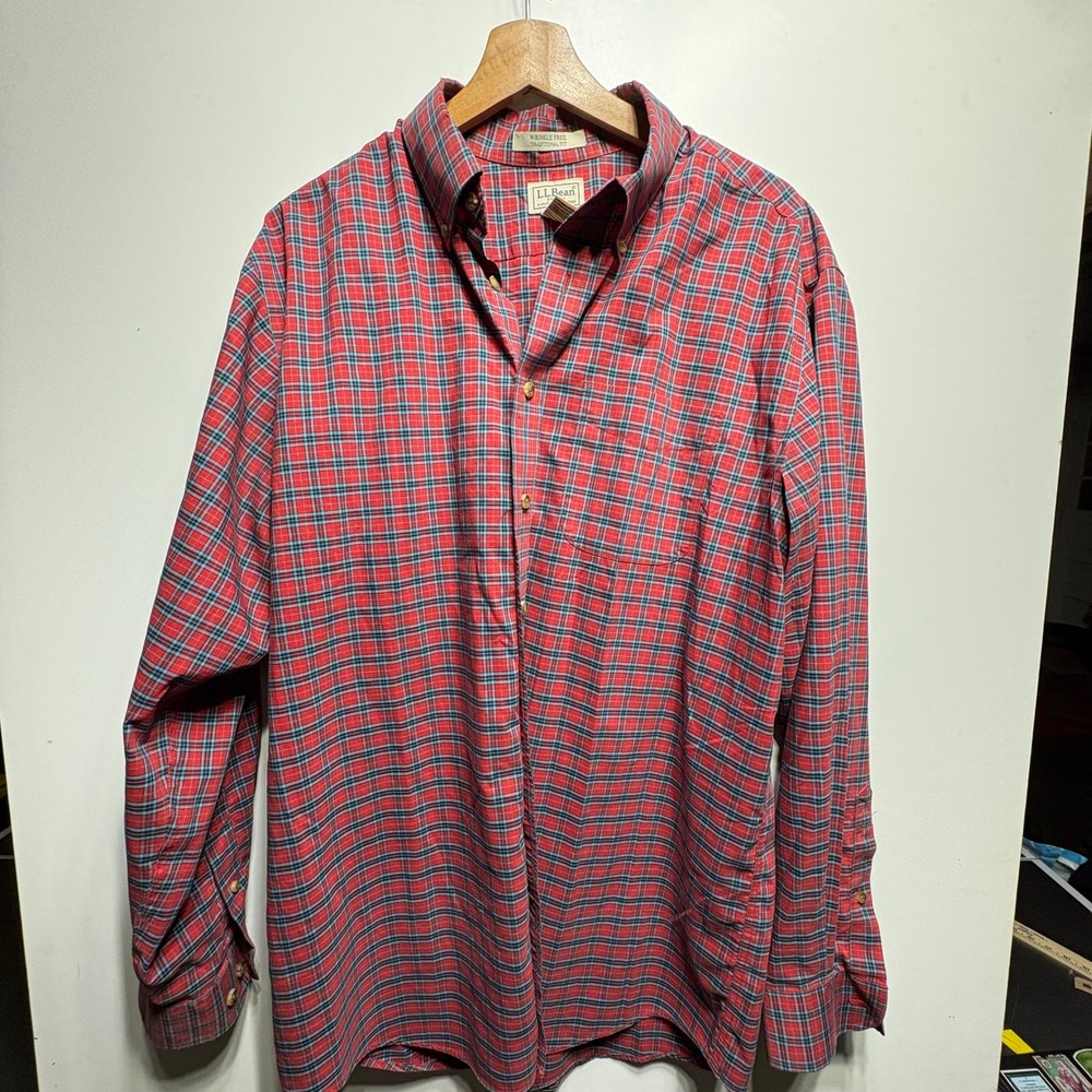 L.L. Bean Wrinkle Free Mens L Red Blue Plaid Long Sleeve Button Down Cotton